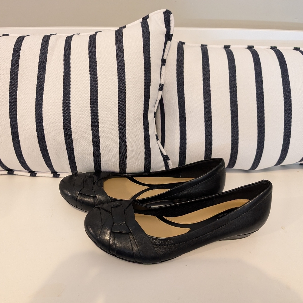Women's Black Naturalizer shoes